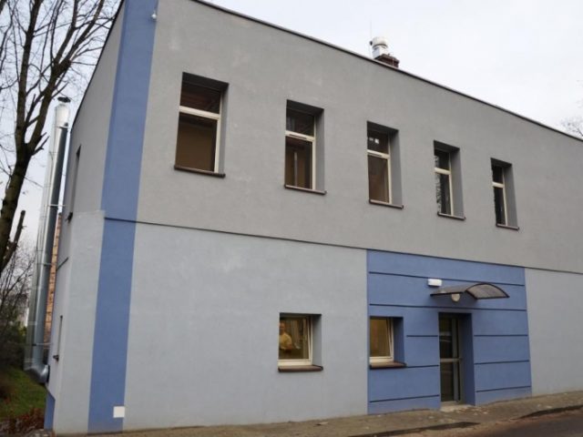 Zakład aktywnośći Zawodowej w Wodzisławiu Śl. Budynek administracji oraz pralni blue lagoon