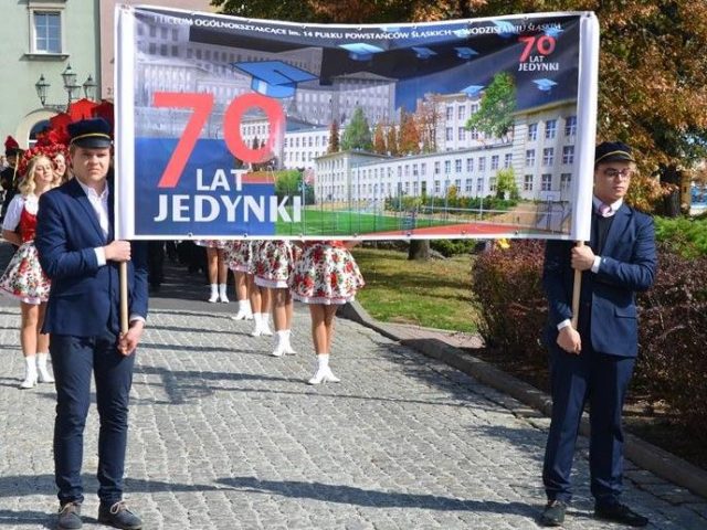 zjazd absolwentów I LO im. 14 Pułku Powstańców Śląskich z okazji 70 lecia szkoły