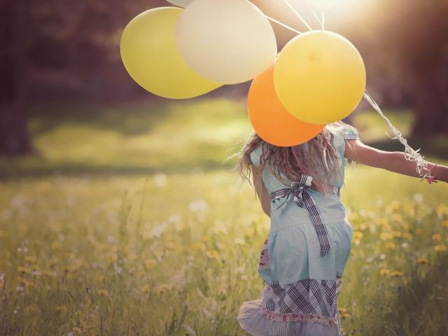 dziewczynka z balonami