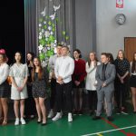 Maturzyści ZST w Rydułtowach podczas uroczystego zakończenia roku szkolnego