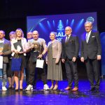 Laureaci Gali Kultury i Sportu wstoją na scenie RCK "FENIKS" raz z przedstawicielami powiatu i gmin