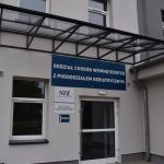 Wejście do Oddziału Chorób Wewnętrznych z Pododdziałem Geriatrycznym w Wodzisławiu Śl.